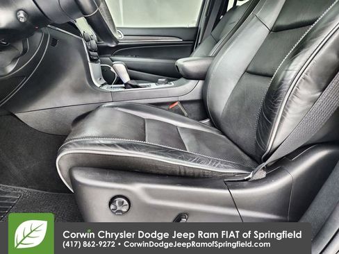 Used 2020 Jeep Grand Cherokee Summit w/ Platinum Series Group image 19