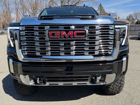 New 2026 GMC Sierra 2500 Denali w/ Denali Reserve Package image 8