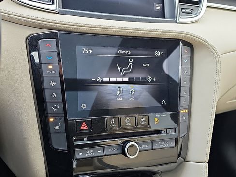 Used 2022 INFINITI QX50 Luxe w/ Cargo Package image 17