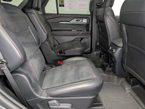 Certified 2025 Ford Explorer ST AWD/4WD image 44