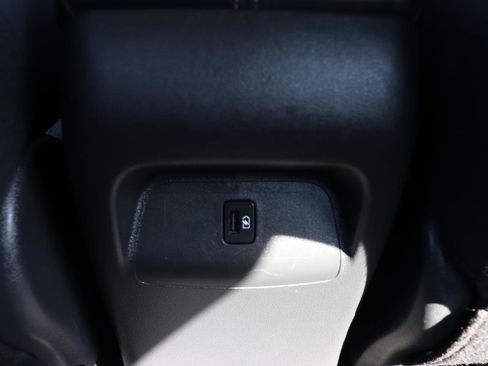 Used 2024 Nissan Sentra SV image 20