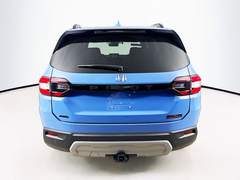 Used 2024 Honda Pilot TrailSport image 32