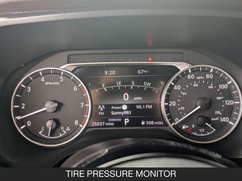 Used 2023 Nissan Rogue SL w/ SL Premium Package image 19