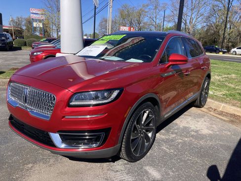 Used 2020 Lincoln Nautilus Reserve w/ Equipment Group 202A image 9