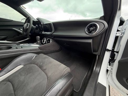 Used 2020 Chevrolet Camaro SS RWD image 16