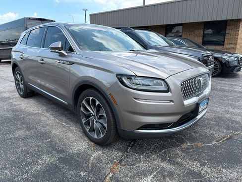 Used 2021 Lincoln Nautilus Reserve FWD image 2