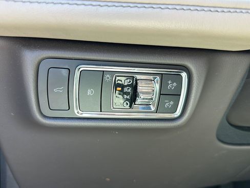 Used 2022 Lincoln Aviator Reserve w/ Equipment Group 201A AWD/4WD image 22