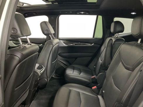 Used 2023 Cadillac XT6 Sport w/ Technology Package image 30