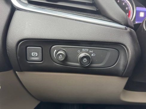 Certified 2021 Buick Enclave Essence w/ Sound and Sites Package image 6