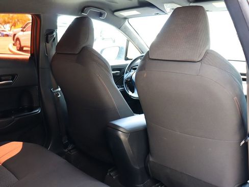 Used 2018 Toyota C-HR XLE FWD image 28