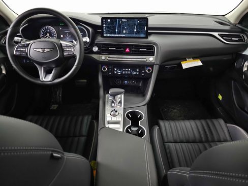 Used 2026 Genesis G70 2.5T Prestige image 9