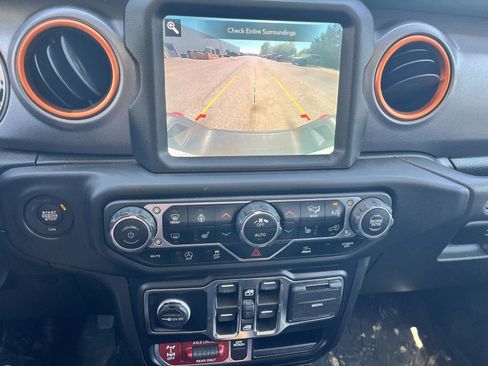 Used 2021 Jeep Gladiator Mojave AWD/4WD image 20