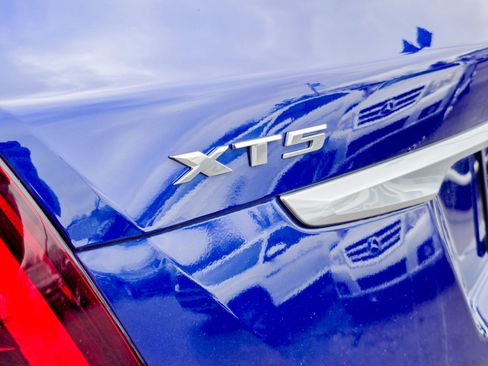 Used 2023 Cadillac XT5 Premium Luxury w/ Technology Package image 15