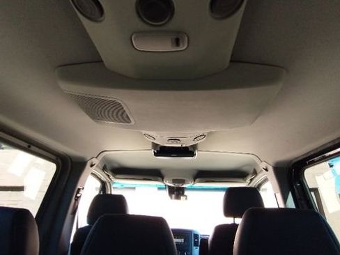 Used 2017 Mercedes-Benz Sprinter 2500 image 34