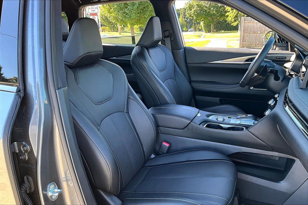 Certified 2027 INFINITI QX60 Sport w/ Dark Cargo Package AWD/4WD image 28