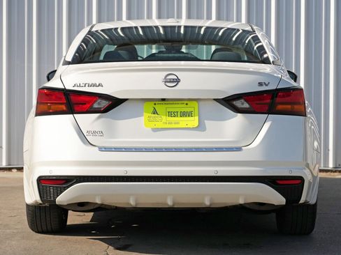 Used 2023 Nissan Altima 2.5 SV image 10