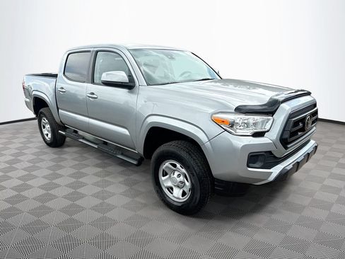 Used 2021 Toyota Tacoma SR AWD/4WD image 4
