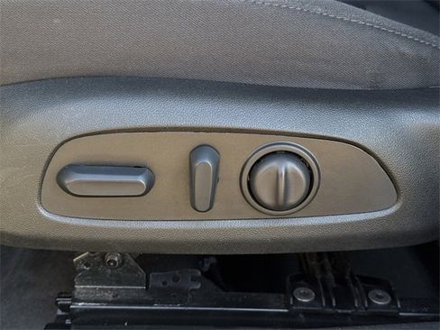 Used 2025 Chevrolet Malibu LT image 27