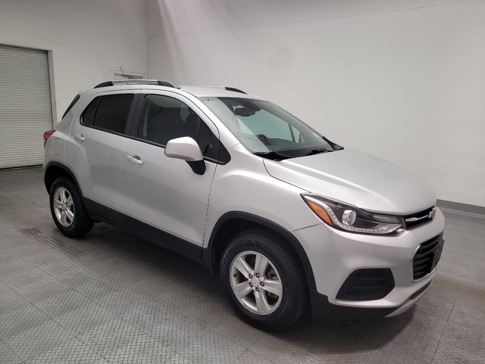 Used 2022 Chevrolet Trax LT w/ LT Convenience Package AWD/4WD image 11
