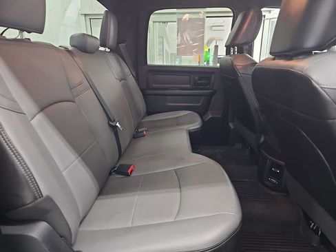 Used 2024 RAM 3500 Tradesman w/ Chrome Appearance Group AWD/4WD image 30