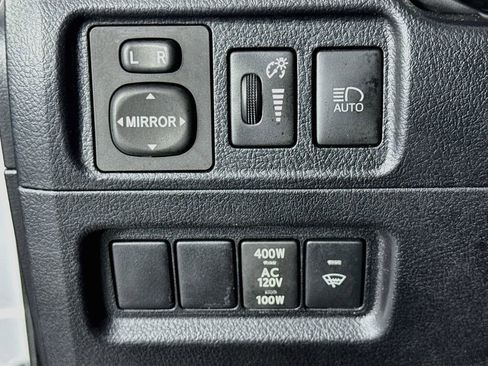 Used 2024 Toyota 4Runner TRD Off-Road Premium AWD/4WD image 15