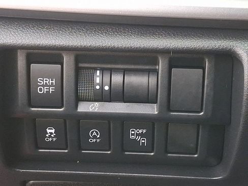 Used 2021 Subaru Crosstrek 2.5i Limited image 24