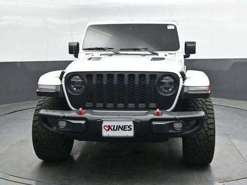 Used 2022 Jeep Gladiator Rubicon w/ LED Lighting Group AWD/4WD image 6