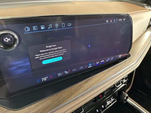 Used 2025 Chevrolet Tahoe High Country image 21