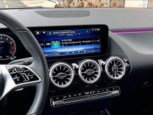 Used 2026 Mercedes-Benz GLA 250 4MATIC image 6