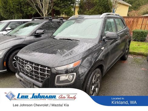 Used 2022 Hyundai Venue SEL image 1