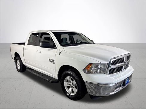 Used 2021 RAM 1500 Classic SLT AWD/4WD image 4