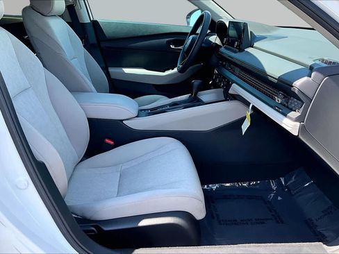 Used 2024 Honda Accord LX image 8