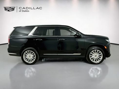 Certified 2024 Cadillac Escalade Premium Luxury w/ Performance Package AWD/4WD image 4