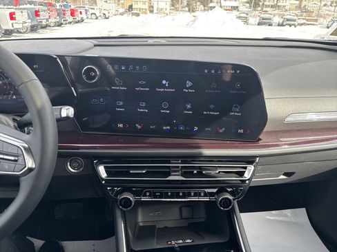 New 2026 Chevrolet Traverse Z71 w/ Driver Confidence Package image 25