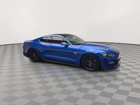 Used 2017 Ford Mustang GT Premium w/ GT Performance Package image 34