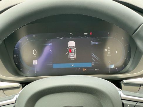 New 2025 Volvo XC60 B5 Core w/ Climate Package image 17