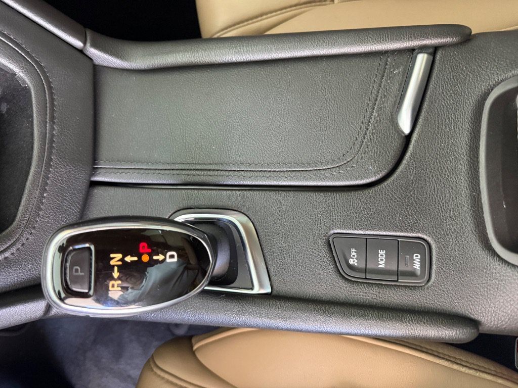 Used 2018 Cadillac XT5 Platinum w/ Driver Assist Package AWD/4WD image 33