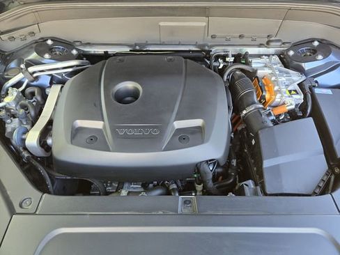 New 2025 Volvo XC90 T8 Plus w/ Protection Package Premier image 43