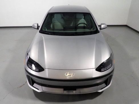 Used 2025 Hyundai Ioniq 6 SEL RWD image 10