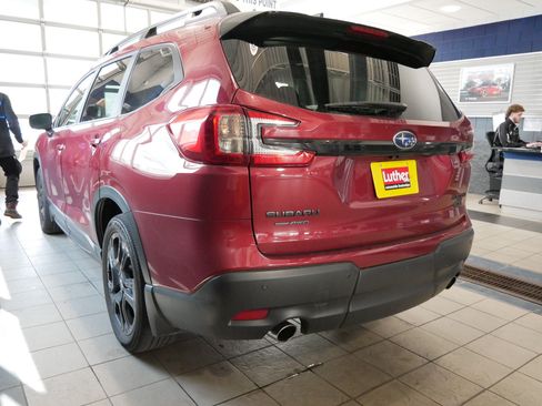 Used 2023 Subaru Ascent Onyx Edition AWD/4WD image 4