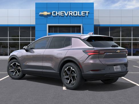 New 2026 Chevrolet Equinox EV LT image 4