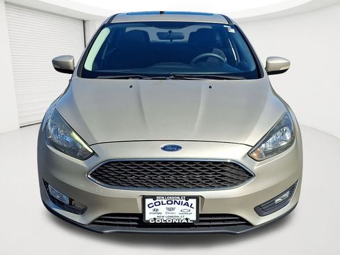 Used 2017 Ford Focus SEL w/ Interior Protection Package image 2