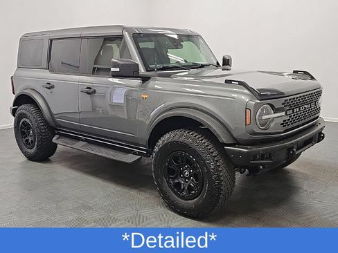 Used 2022 Ford Bronco Badlands AWD/4WD image 2
