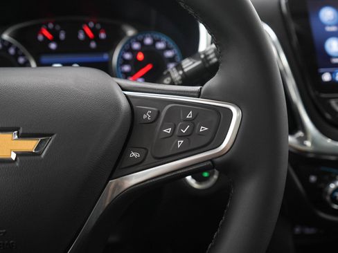 Used 2023 Chevrolet Equinox Premier AWD/4WD image 27