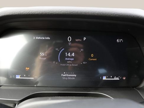 New 2025 Jeep Grand Cherokee L Laredo image 24