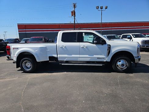 New 2026 Ford F350 Lariat w/ FX4 Off-Road Package image 14