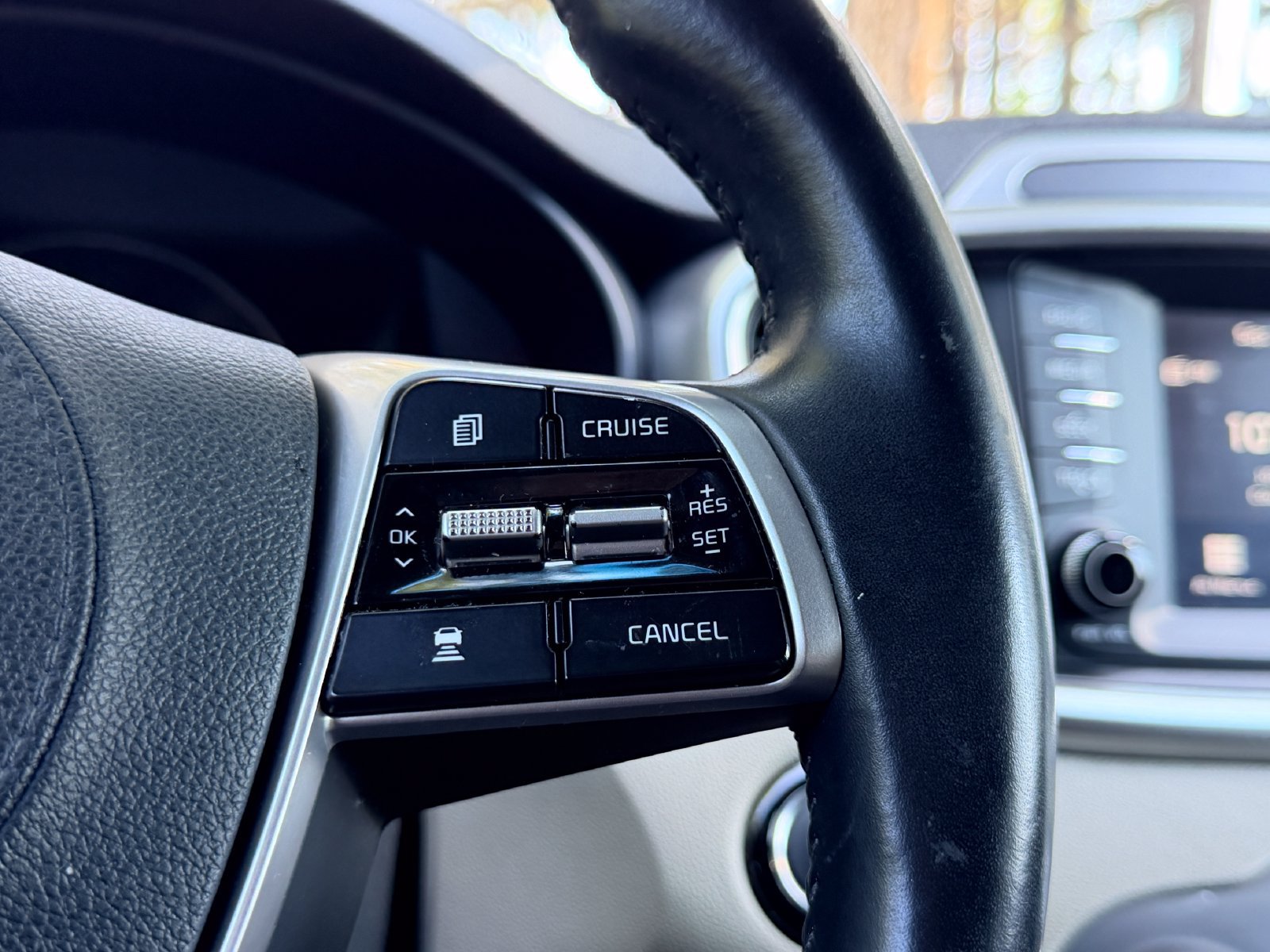 Used 2020 Kia Sorento EX FWD image 24