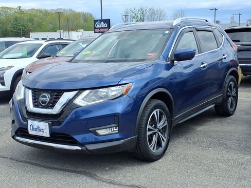 Used 2020 Nissan Rogue SV w/ Sun & Sound Touring Package AWD/4WD image 1
