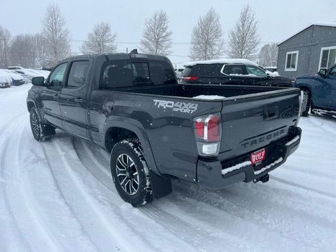 Used 2023 Toyota Tacoma TRD Sport w/ Black Out Package (TMS) image 3
