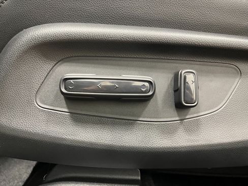 New 2027 Honda HR-V EX-L image 17